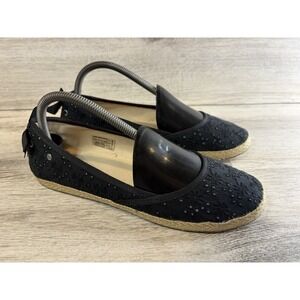 UGG‎ Tassy Eyelet Black Comfortable Casual Flat Shoes 1004022K Youth Size 6